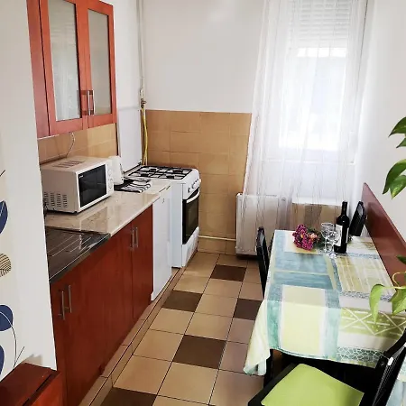 1st Floor Apartman Apartment Szombathely