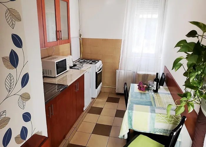 1st Floor Apartman Szombathely